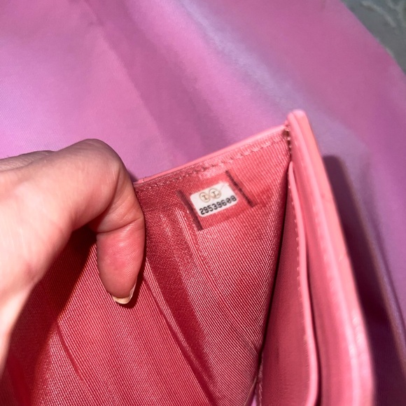 💯 Authentic Chanel 2019 blush pink wallet - Picture 12 of 15